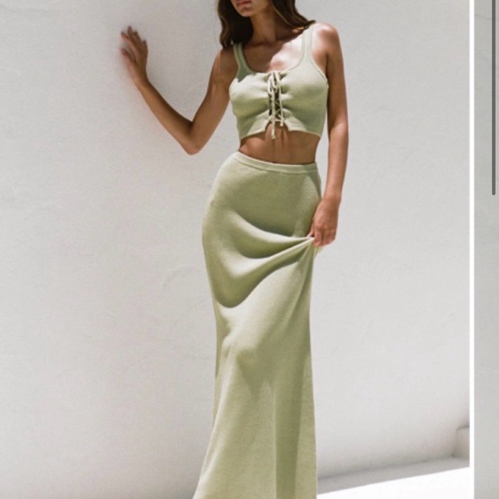 Sabo Skirt Knot Green Maxi Set